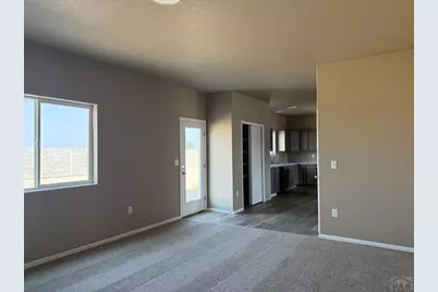 2410 Yankee Ct, Pueblo, CO 81008 - Photo 9