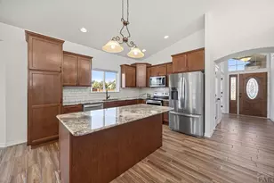 1003 Olivecrest Dr, Pueblo, CO 81005 - Photo 9