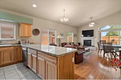 1040 Willowcrest Dr, Pueblo, CO 81005 - Photo 11