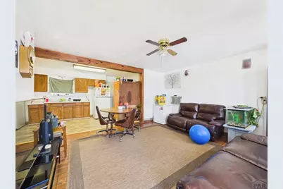 2121 W 11th St, Pueblo, CO 81003 - Photo 5
