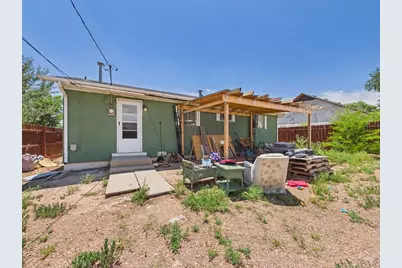 2121 W 11th St, Pueblo, CO 81003 - Photo 15