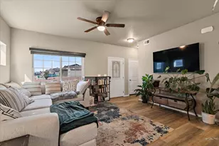 5328 Gannet Ln, Pueblo, CO 81008 - Photo 7