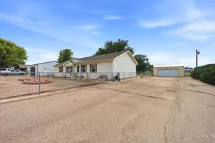 1581 Center Ln, Pueblo, CO 81006 - Photo 5