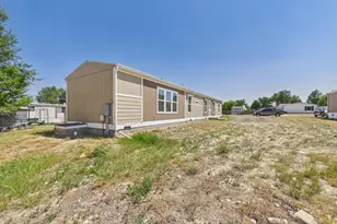 181 E Kipling Dr, Pueblo West, CO 81007 - Photo 25