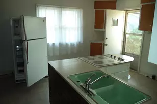 1738 W 12th St, Pueblo, CO 81003 - Photo 3