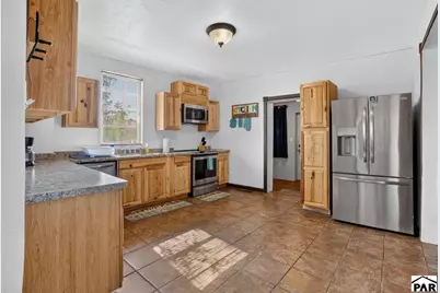 318 E Goddard Ave, Trinidad, CO 81082 - Photo 3