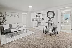 2804 E 14th St, Pueblo, CO 81001 - Photo 9