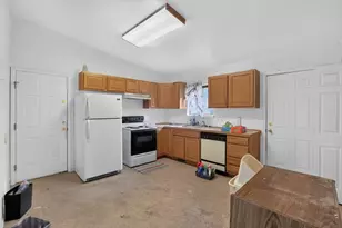 820 S McCoy Dr, Pueblo West, CO 81007 - Photo 9