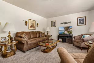 32 Loyola Ln, Pueblo, CO 81005 - Photo 3