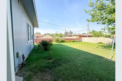 1809 Colorado Ave, La Junta, CO 81050 - Photo 5