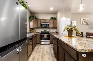 2413 Cruz Ct, Pueblo, CO 81003 - Photo 7