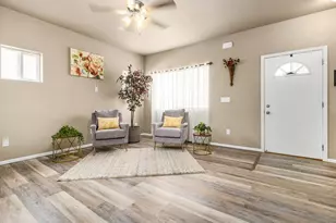 2413 Cruz Ct, Pueblo, CO 81003 - Photo 3