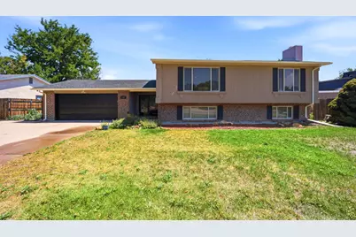 110 Encino Dr, Pueblo, CO 81005 - Photo 1