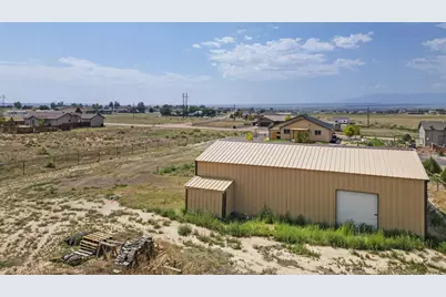 1073 W Mescalero Dr, Pueblo, CO 81007 - Photo 45