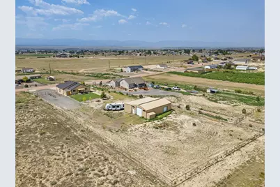 1073 W Mescalero Dr, Pueblo, CO 81007 - Photo 41