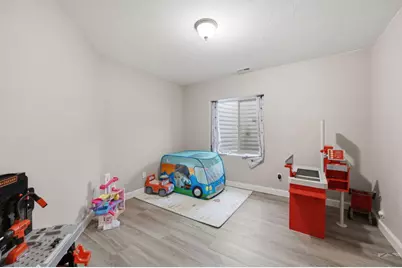 1073 W Mescalero Dr, Pueblo, CO 81007 - Photo 29