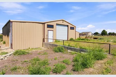 1073 W Mescalero Dr, Pueblo, CO 81007 - Photo 37