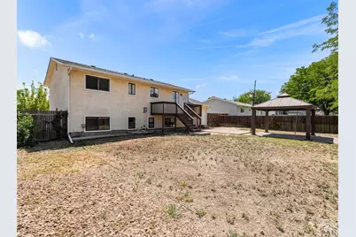 1909 Pioneer Dr, Pueblo, CO 81008 - Photo 27