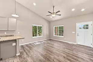 618 Orange St, Pueblo, CO 81005 - Photo 5