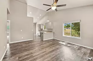 618 Orange St, Pueblo, CO 81005 - Photo 3