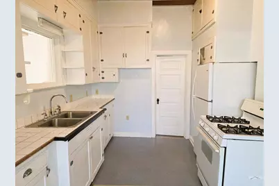 1917 Court St, Pueblo, CO 81003 - Photo 9