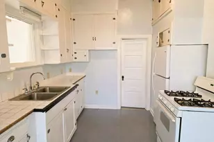 1917 Court St, Pueblo, CO 81003 - Photo 9