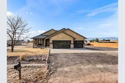 1140 W Shenandoah Dr, Pueblo West, CO 81007 - Photo 1