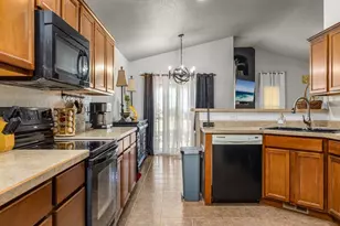 1140 W Shenandoah Dr, Pueblo West, CO 81007 - Photo 11