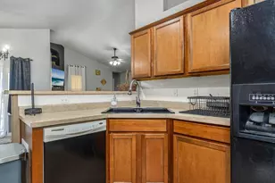 1140 W Shenandoah Dr, Pueblo West, CO 81007 - Photo 13