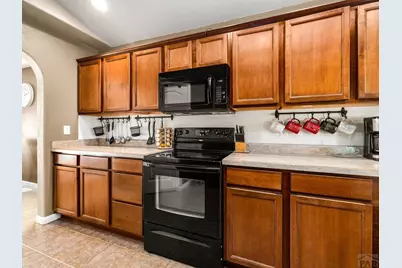 1140 W Shenandoah Dr, Pueblo West, CO 81007 - Photo 7