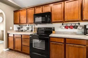 1140 W Shenandoah Dr, Pueblo West, CO 81007 - Photo 7