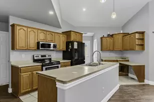 686 N Mancos Dr, Pueblo West, CO 81008 - Photo 9