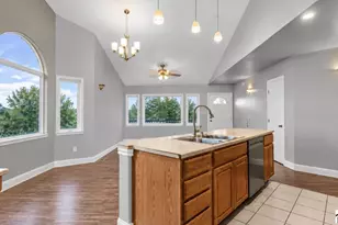 686 N Mancos Dr, Pueblo West, CO 81007 - Photo 9
