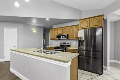 686 N Mancos Dr, Pueblo West, CO 81008 - Photo 13