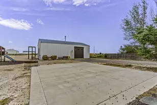 686 N Mancos Dr, Pueblo West, CO 81008 - Photo 33