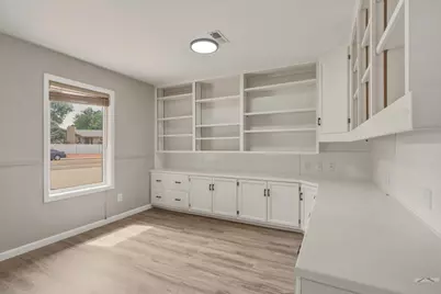 156 Encino Dr, Pueblo, CO 81005 - Photo 13