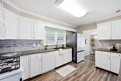 1601 Englewood Dr, Pueblo, CO 81005 - Photo 17