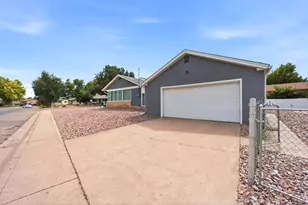 1601 Englewood Dr, Pueblo, CO 81005 - Photo 53