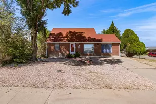 83 Dick Trefz St, Pueblo, CO 81001 - Photo 35