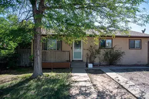 556 Pear St, Pueblo, CO 81005 - Photo 1