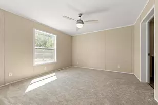 240 E Dawnview Dr, Pueblo, CO 81007 - Photo 15