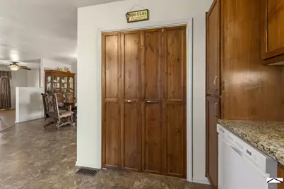 5350 E Red Creek Springs Rd, Pueblo, CO 81005 - Photo 11