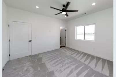 307 N Lyons Dr, Pueblo, CO 81007 - Photo 29