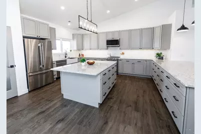 307 N Lyons Dr, Pueblo, CO 81007 - Photo 11