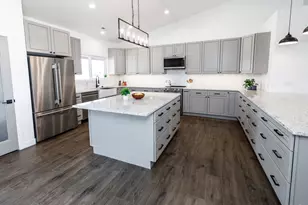 307 N Lyons Dr, Pueblo, CO 81007 - Photo 11