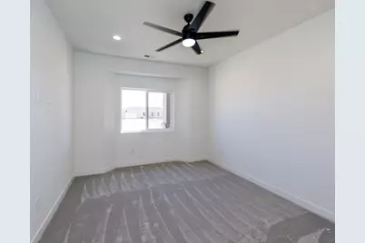 307 N Lyons Dr, Pueblo, CO 81007 - Photo 25