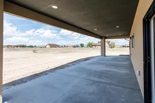 307 N Lyons Dr, Pueblo, CO 81007 - Photo 37