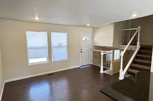 8 Sovereign Cir, Pueblo, CO 81005 - Photo 3
