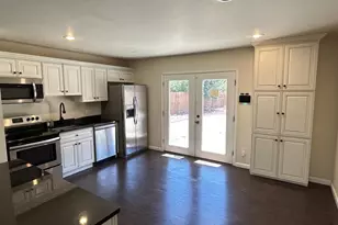8 Sovereign Cir, Pueblo, CO 81005 - Photo 5