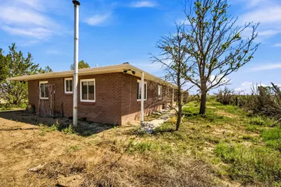 43680 Fields Rd, Avondale, CO 81022 - Photo 5